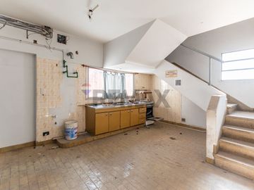 Venta Galpón + PH + Local  en Villa Soldati