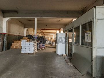 Venta Galpón + PH + Local  en Villa Soldati