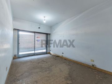 Venta Galpón + PH + Local  en Villa Soldati