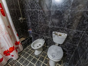 Venta Galpón + PH + Local  en Villa Soldati