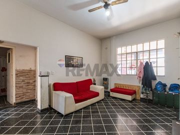 Venta Galpón + PH + Local  en Villa Soldati