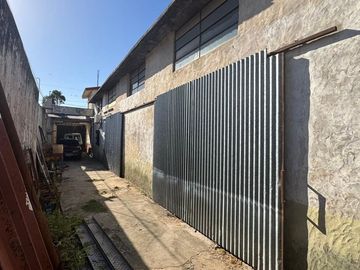 VENTA CASA 4 AMBIENTES CON GALPON SAN MARTÍN