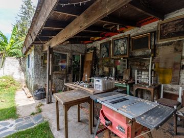 VENTA CASA 4 AMBIENTES CON PATIO PILETA Y GARAGE