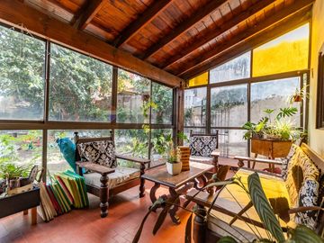 VENTA CASA 4 AMBIENTES CON PATIO PILETA Y GARAGE