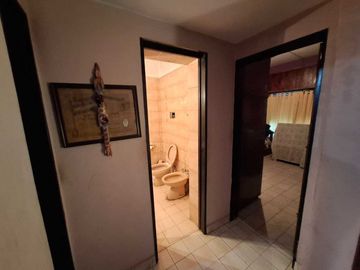 VENTA CASA 3 AMBIENTES COCHERA MAS DEPARTAMENTO