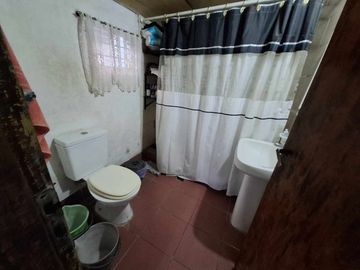 VENTA CASA 3 AMBIENTES COCHERA MAS DEPARTAMENTO