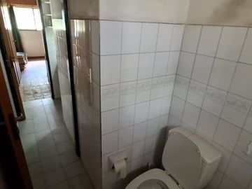 VENTA CASA 4 AMBIENTES MORENO CENTRO