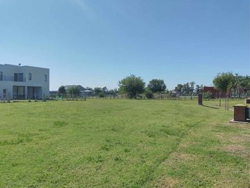 VENTA TERRENO LOTE INTERNO SANTO TOMAS  PILAR