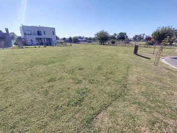 VENTA TERRENO LOTE INTERNO SANTO TOMAS  PILAR