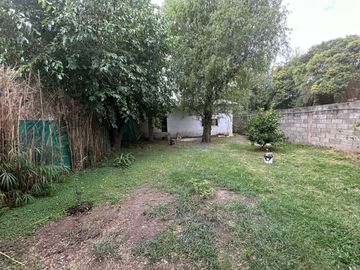 VENTA/ PERMUTA CASA 4 AMB. CON COCHERA - MORENO