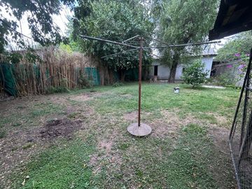 VENTA/ PERMUTA CASA 4 AMB. CON COCHERA - MORENO