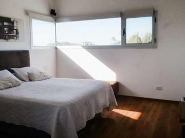 VENTA CASA CON PILETA EN EL CANTON NORTE ESCOBAR