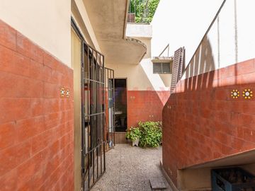 Venta Casa 6 amb con terraza en Parque Patricios