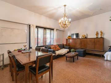 Venta Casa 6 amb con terraza en Parque Patricios