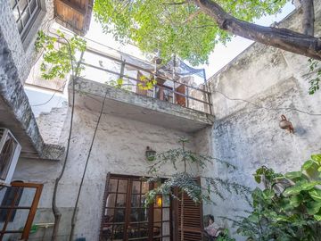 VENTA CASA 3 PISOS CENTRO DE FLORES