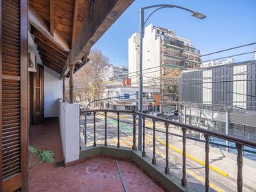 VENTA CASA 3 PISOS CENTRO DE FLORES