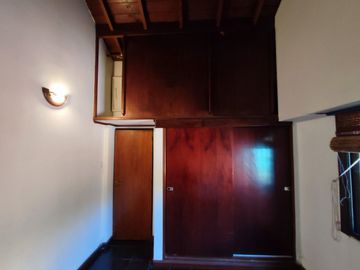 CASA QUINTA 4 AMBIENTES VENTA DERQUI PILAR PILETA