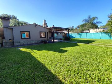 CASA QUINTA 4 AMBIENTES VENTA DERQUI PILAR PILETA