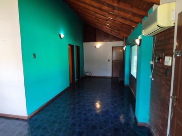 CASA QUINTA 4 AMBIENTES VENTA DERQUI PILAR PILETA