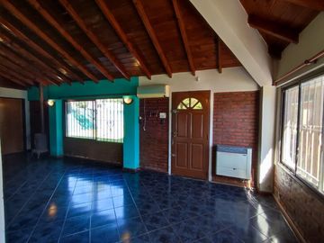 CASA QUINTA 4 AMBIENTES VENTA DERQUI PILAR PILETA