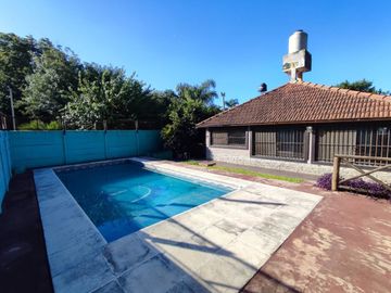 CASA QUINTA 4 AMBIENTES VENTA DERQUI PILAR PILETA