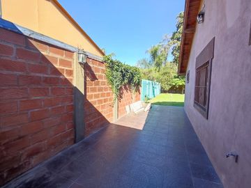 CASA QUINTA 4 AMBIENTES VENTA DERQUI PILAR PILETA