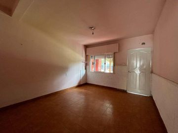 VENTA CASA PH 3 AMBIENTES MORENO