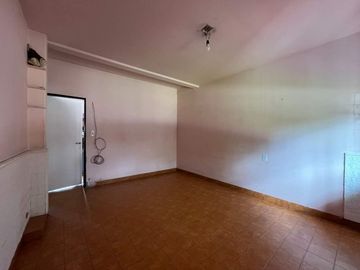 VENTA CASA PH 3 AMBIENTES MORENO