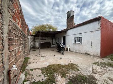 VENTA CASA PH 3 AMBIENTES MORENO