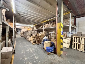 VENTA DEPOSITO CON OFICINAS MONTACARGA ITUZAINGO