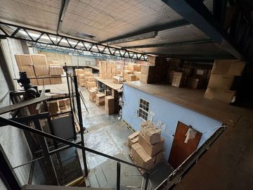VENTA DEPOSITO CON OFICINAS MONTACARGA ITUZAINGO