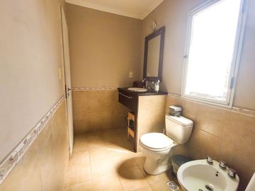 VENTA CASA 4 AMBIENTES CON JARDÍN PILAR MONTECARLO