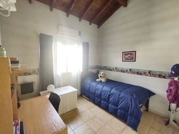 VENTA CASA 4 AMBIENTES CON JARDÍN PILAR MONTECARLO