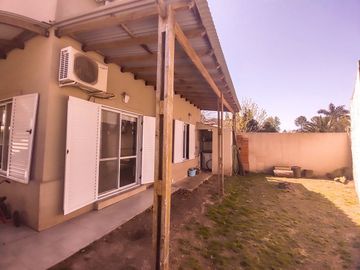 VENTA CASA 4 AMBIENTES CON JARDÍN PILAR MONTECARLO