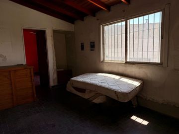 Venta casa a reciclar. Fondo libre. APTO CRÉDITO!
