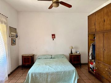 Venta casa a reciclar. Fondo libre. APTO CRÉDITO!