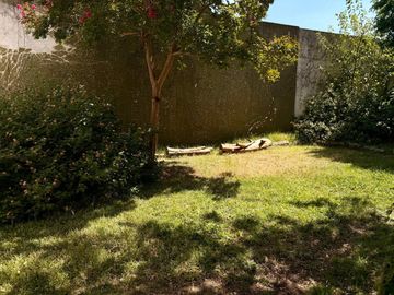 Venta casa a reciclar. Fondo libre. APTO CRÉDITO!