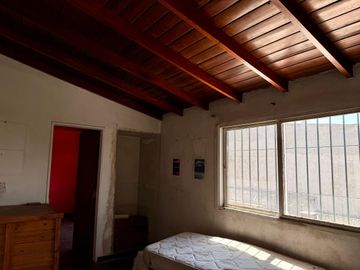 Venta casa a reciclar. Fondo libre. APTO CRÉDITO!