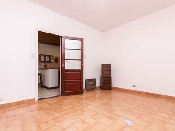 Venta PH 3 Ambs. Fdo. libre. Lanus. Apto Credito.