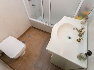 Dpto 3 amb, patio propio, planta baja - Avellaneda