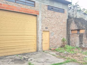 GALPÓN DE 300 M2 EN VENTA MONTE CHINGOLO LANUS