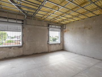 VENTA CASA A TERMINAR EN GENERAL LAGOS OPORTUNIDAD