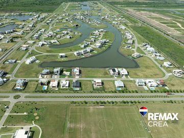 Venta Lote a la LAGUNA en Magallanes Hudson