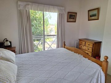 VENTA CASA 5 AMB CLUB DE CAMPO LOS PUENTES LUJAN