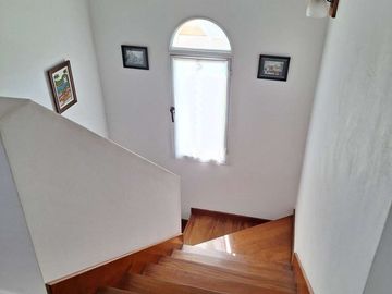 VENTA CASA 5 AMB CLUB DE CAMPO LOS PUENTES LUJAN