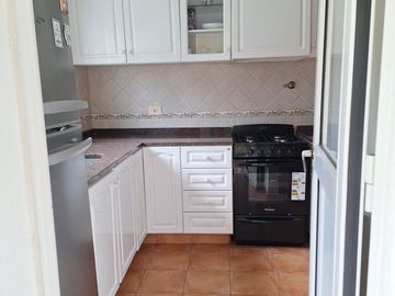 VENTA CASA 5 AMB CLUB DE CAMPO LOS PUENTES LUJAN