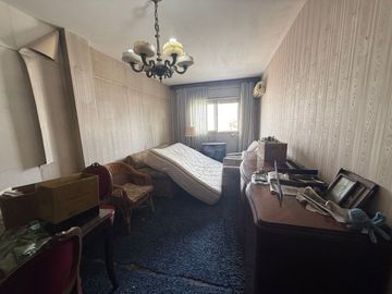 Venta Depto de 4 amb excelente ubicación Liniers