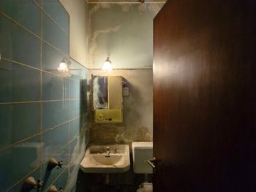 VENTA casa a refaccionar TRES ARROYOS 2800