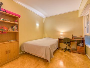 DEPTO 4 AMB VENTA BELGRANO BALCON COCHERA DEPENDEN