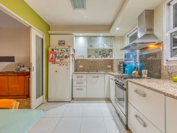 DEPTO 4 AMB VENTA BELGRANO BALCON COCHERA DEPENDEN